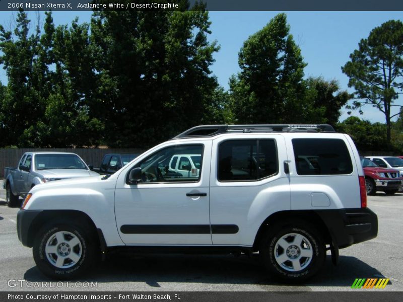 Avalanche White / Desert/Graphite 2006 Nissan Xterra X