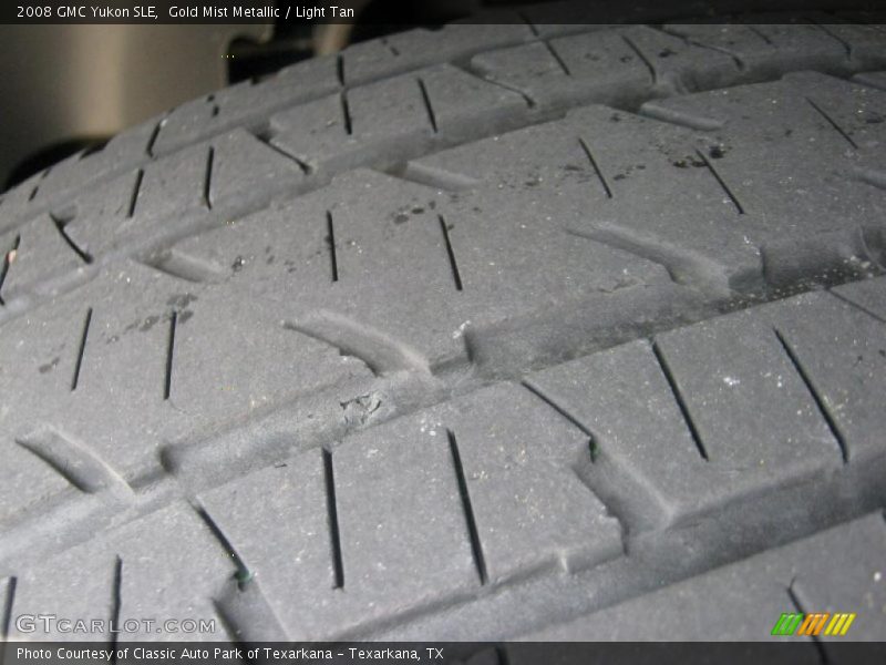 Gold Mist Metallic / Light Tan 2008 GMC Yukon SLE