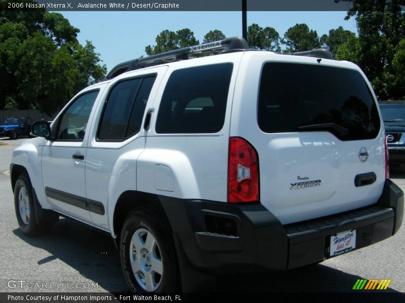 Avalanche White / Desert/Graphite 2006 Nissan Xterra X