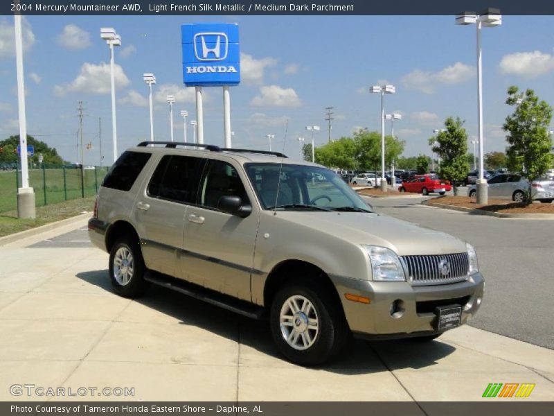 Light French Silk Metallic / Medium Dark Parchment 2004 Mercury Mountaineer AWD