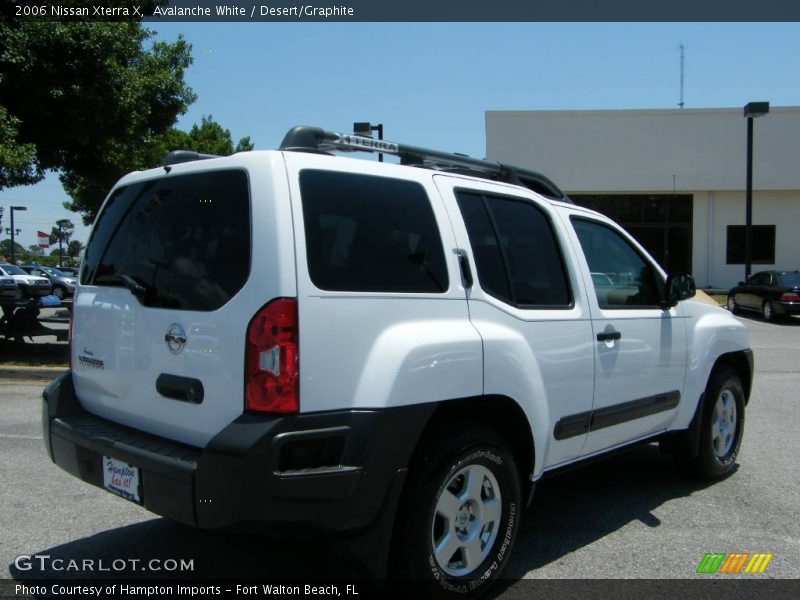 Avalanche White / Desert/Graphite 2006 Nissan Xterra X