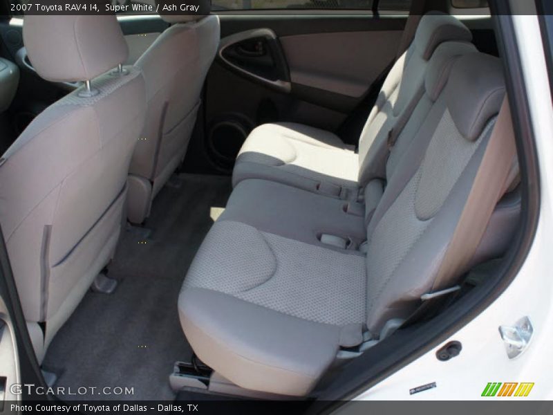 Super White / Ash Gray 2007 Toyota RAV4 I4