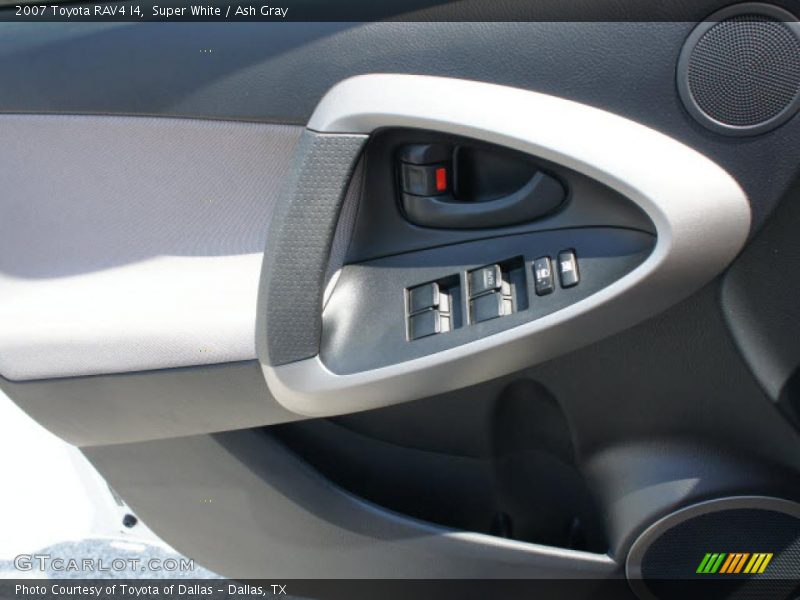 Super White / Ash Gray 2007 Toyota RAV4 I4
