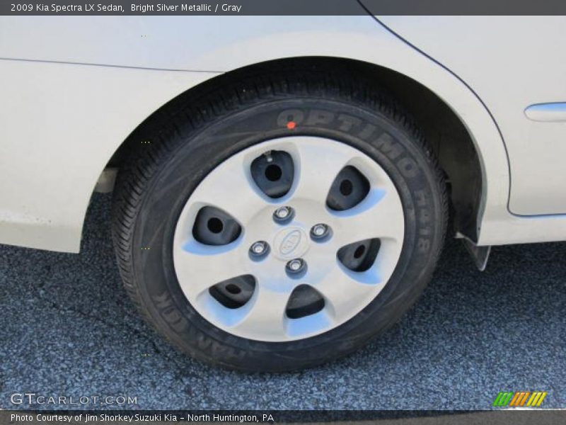 Bright Silver Metallic / Gray 2009 Kia Spectra LX Sedan