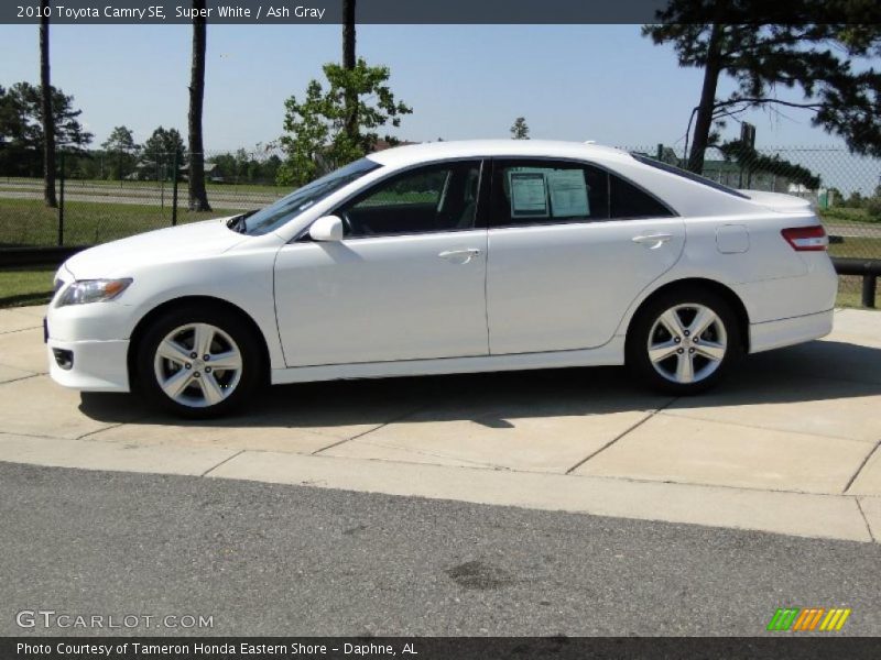 Super White / Ash Gray 2010 Toyota Camry SE