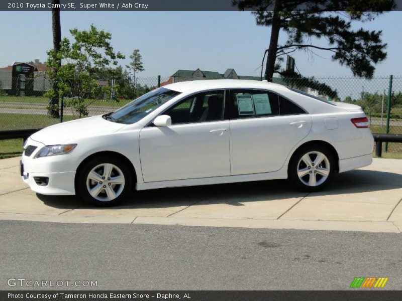 Super White / Ash Gray 2010 Toyota Camry SE