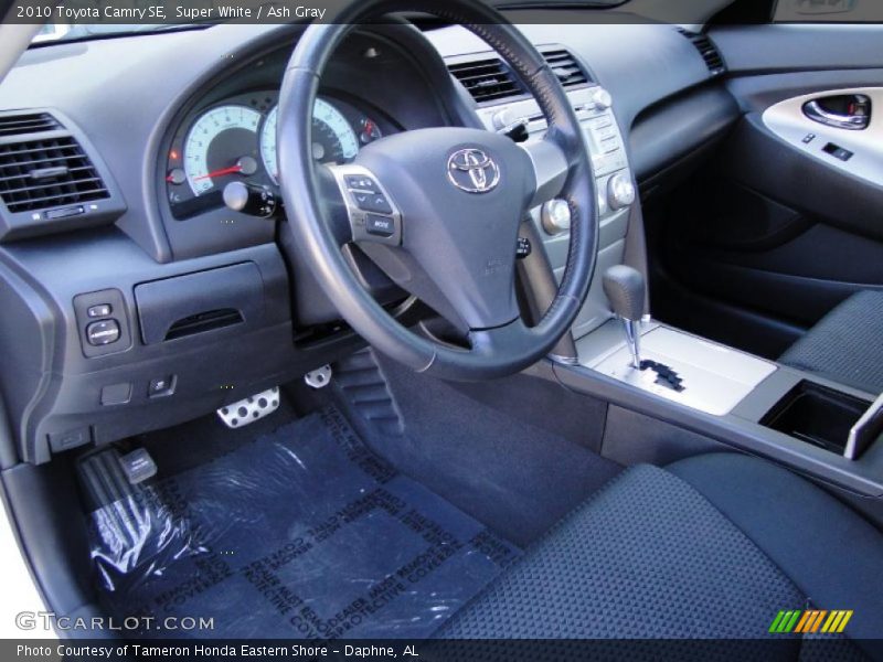 Super White / Ash Gray 2010 Toyota Camry SE