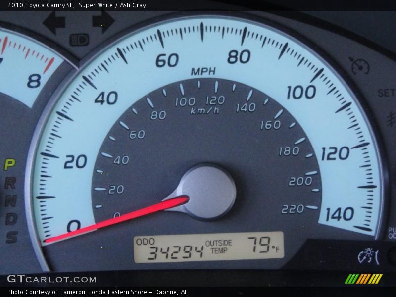 Super White / Ash Gray 2010 Toyota Camry SE
