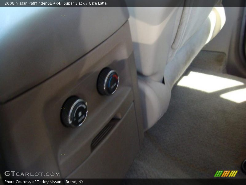 Super Black / Cafe Latte 2008 Nissan Pathfinder SE 4x4