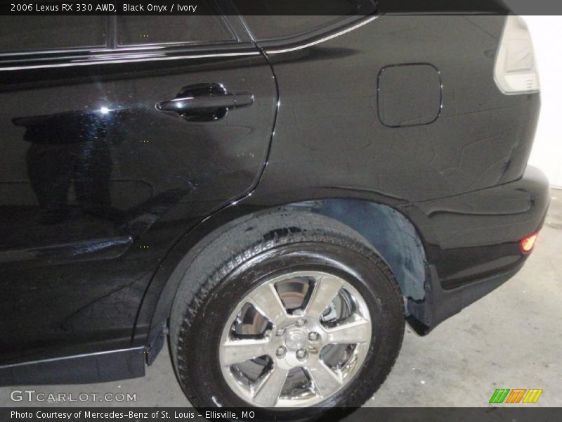 Black Onyx / Ivory 2006 Lexus RX 330 AWD