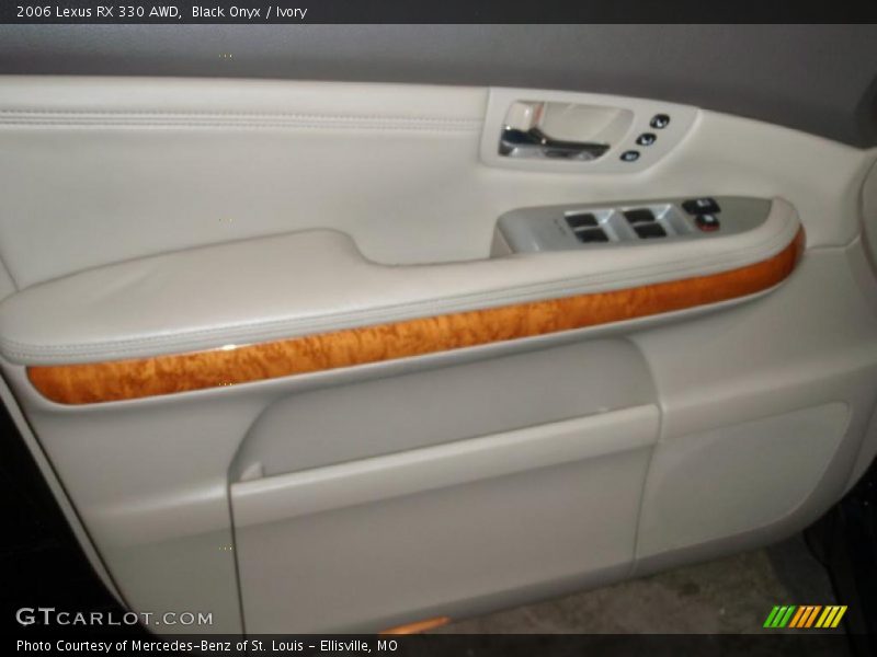 Black Onyx / Ivory 2006 Lexus RX 330 AWD