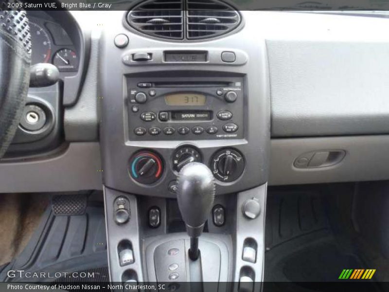 Bright Blue / Gray 2003 Saturn VUE