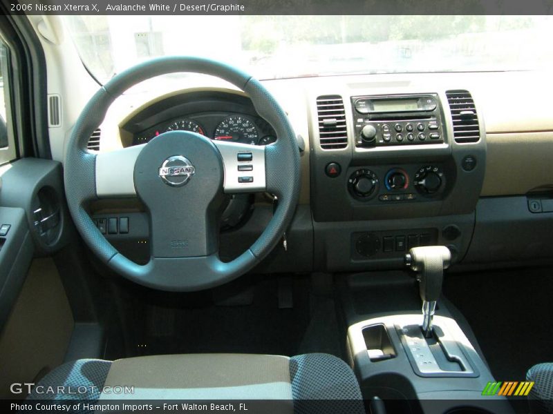 Avalanche White / Desert/Graphite 2006 Nissan Xterra X