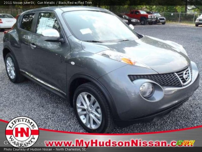 Gun Metallic / Black/Red w/Red Trim 2011 Nissan Juke SV