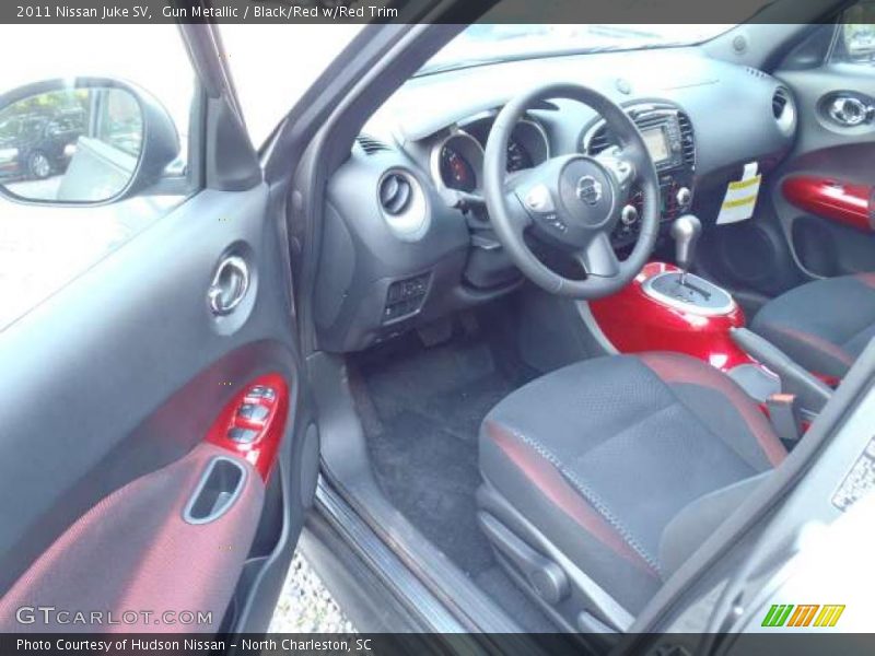 2011 Juke SV Black/Red w/Red Trim Interior