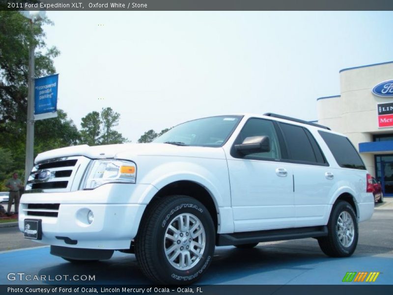 Oxford White / Stone 2011 Ford Expedition XLT