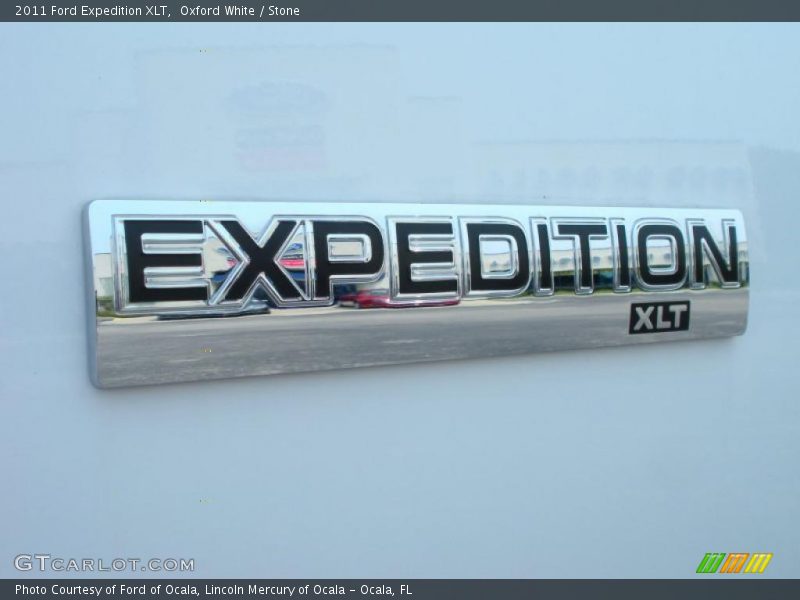 Oxford White / Stone 2011 Ford Expedition XLT