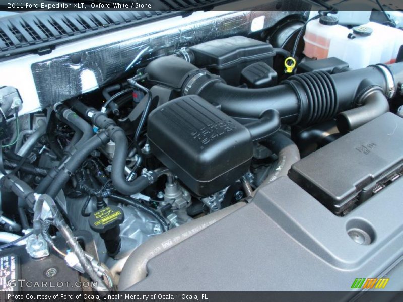 Oxford White / Stone 2011 Ford Expedition XLT