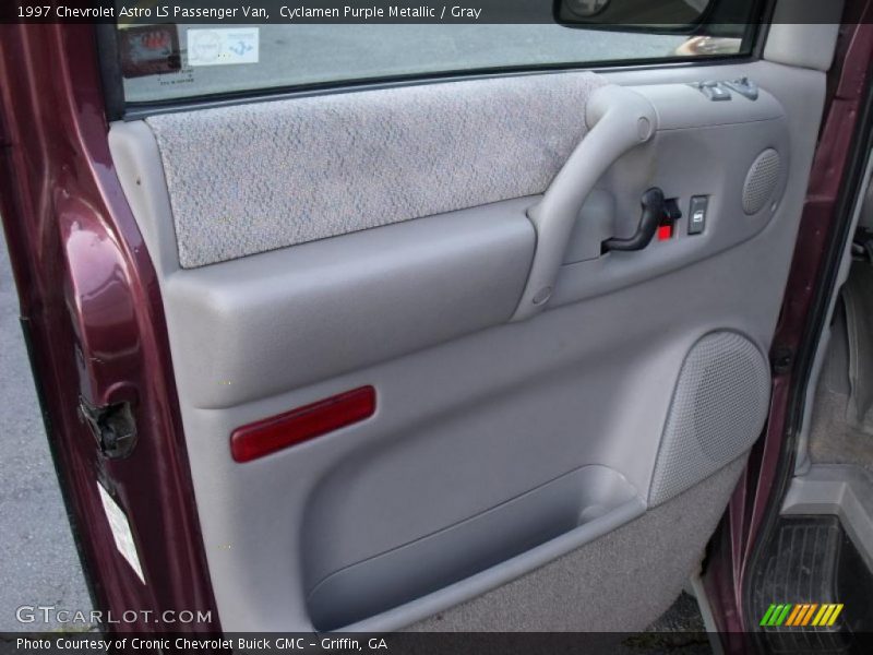Door Panel of 1997 Astro LS Passenger Van