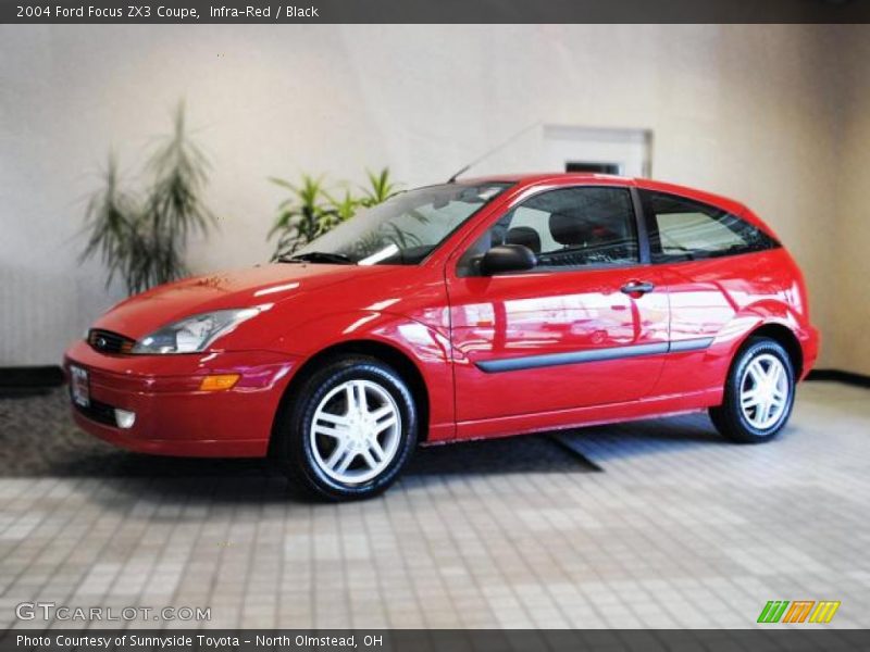 Infra-Red / Black 2004 Ford Focus ZX3 Coupe