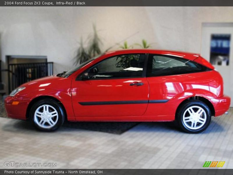 Infra-Red / Black 2004 Ford Focus ZX3 Coupe