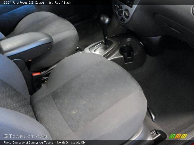 Infra-Red / Black 2004 Ford Focus ZX3 Coupe