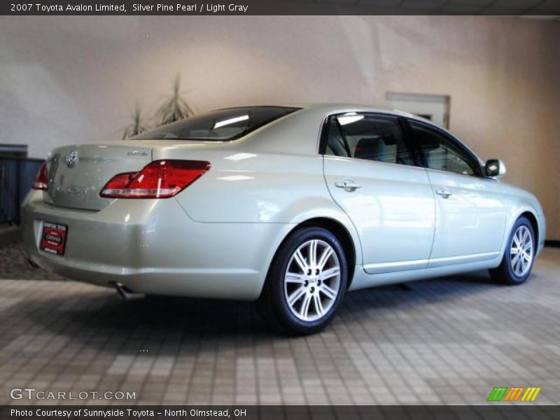 Silver Pine Pearl / Light Gray 2007 Toyota Avalon Limited