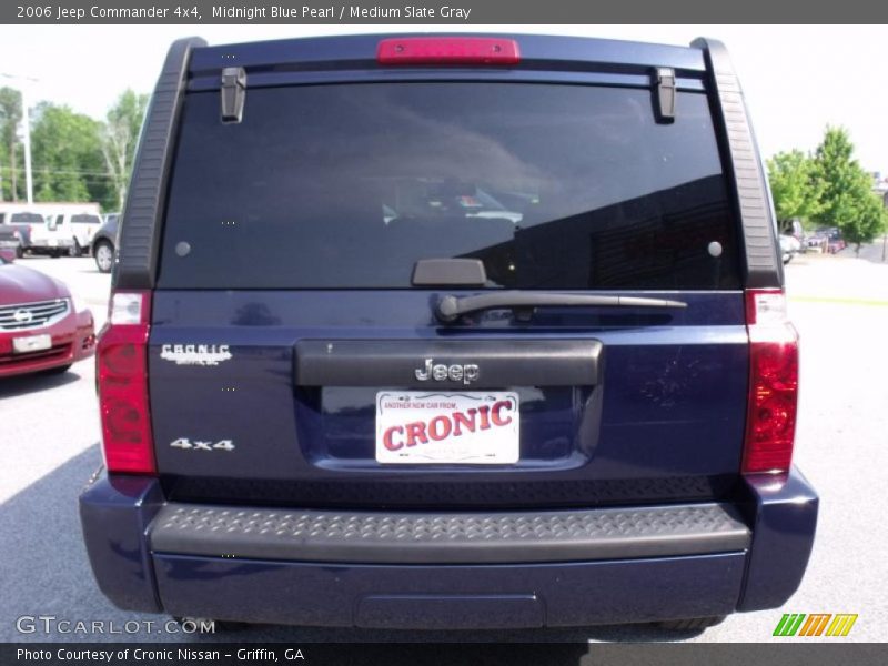 Midnight Blue Pearl / Medium Slate Gray 2006 Jeep Commander 4x4