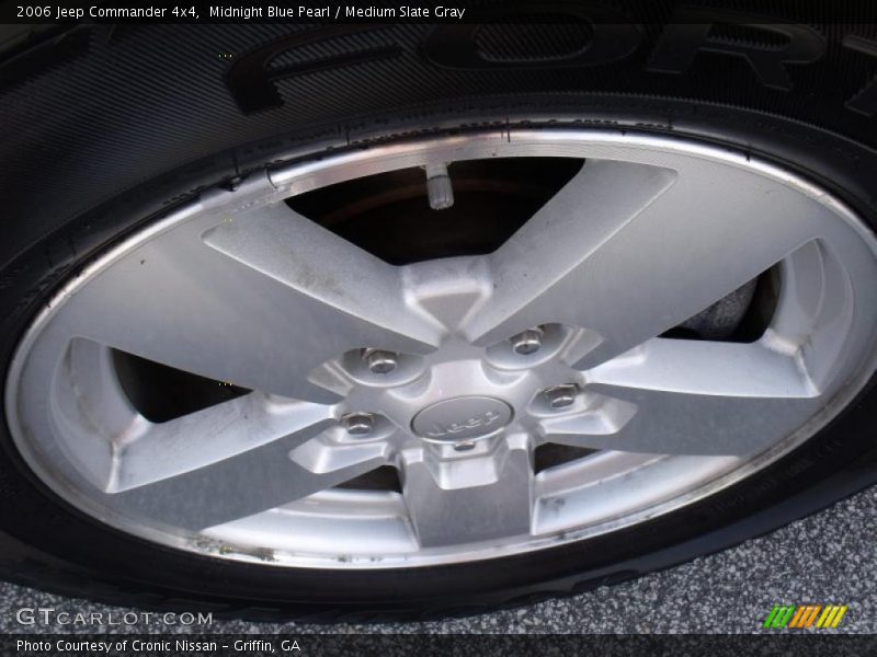 Midnight Blue Pearl / Medium Slate Gray 2006 Jeep Commander 4x4