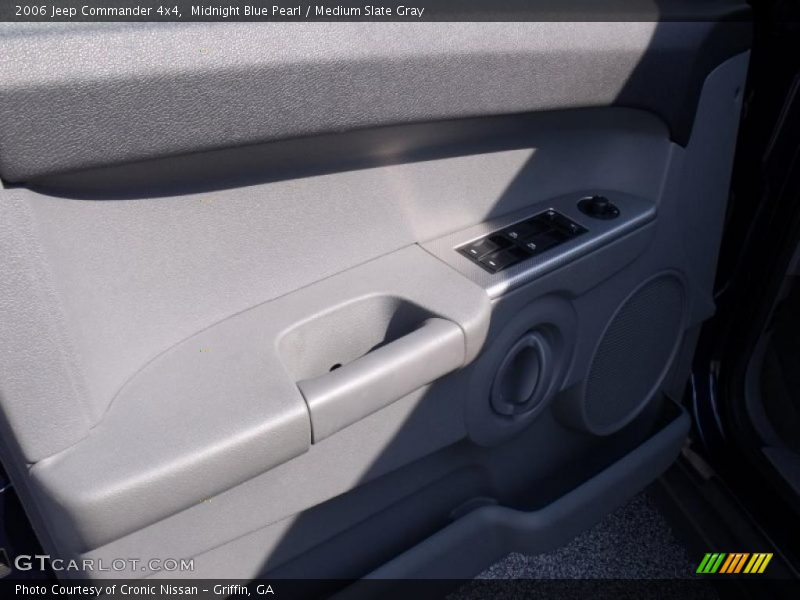 Midnight Blue Pearl / Medium Slate Gray 2006 Jeep Commander 4x4