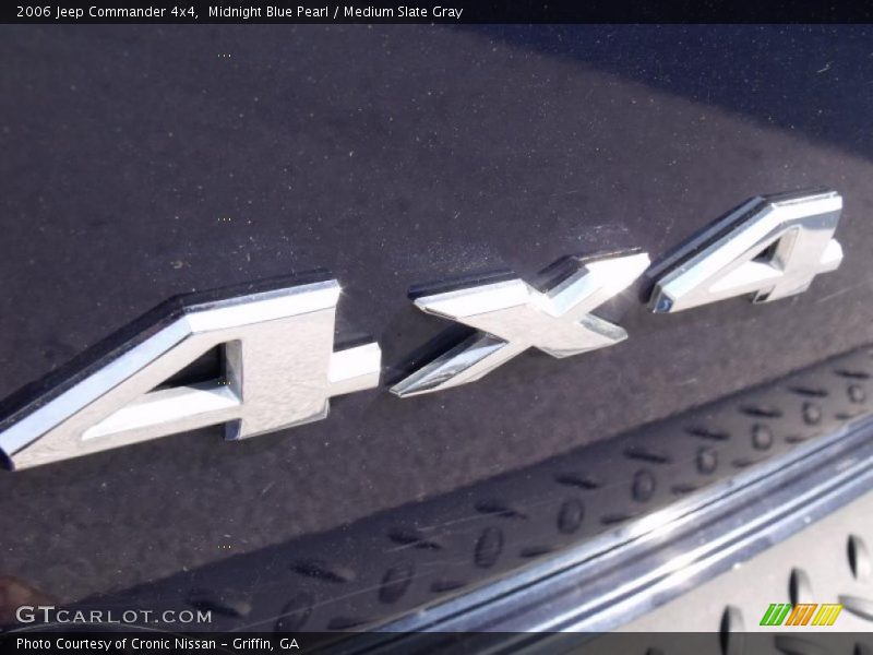 Midnight Blue Pearl / Medium Slate Gray 2006 Jeep Commander 4x4