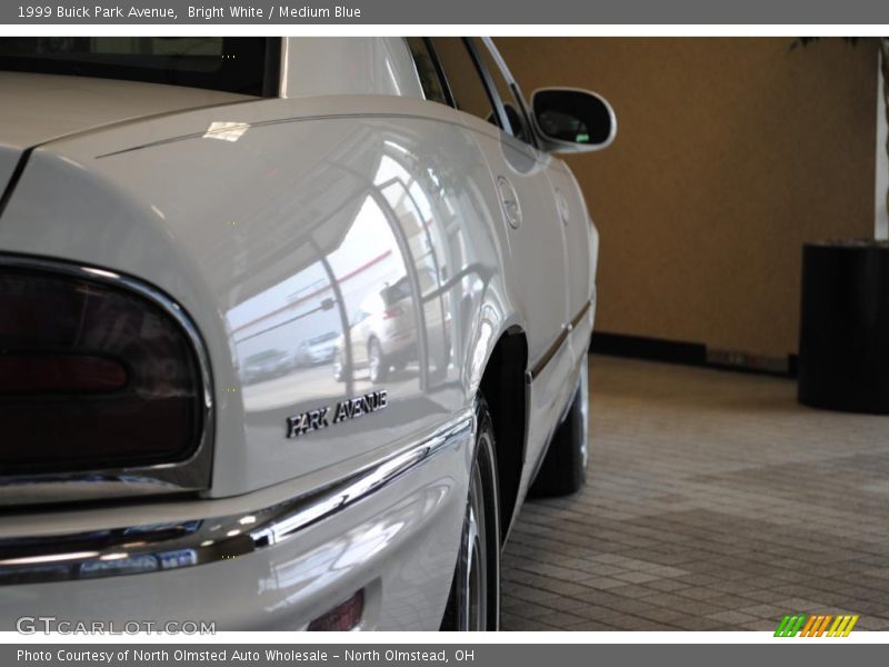 Bright White / Medium Blue 1999 Buick Park Avenue
