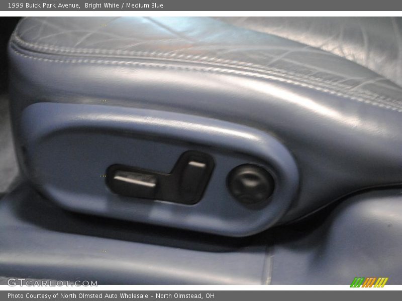 Bright White / Medium Blue 1999 Buick Park Avenue