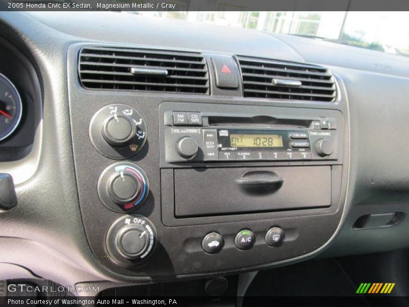 Magnesium Metallic / Gray 2005 Honda Civic EX Sedan