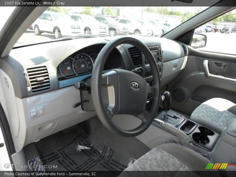 White / Gray 2007 Kia Sorento LX