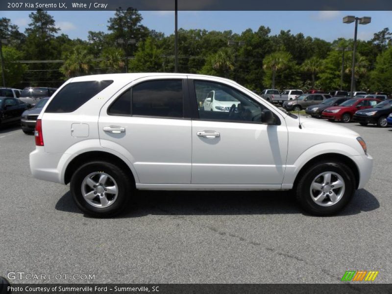 White / Gray 2007 Kia Sorento LX