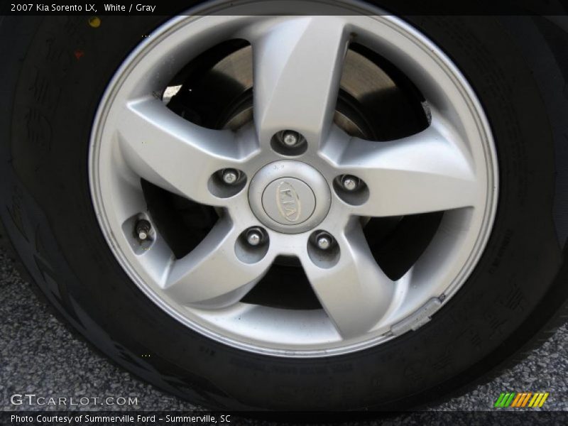 White / Gray 2007 Kia Sorento LX