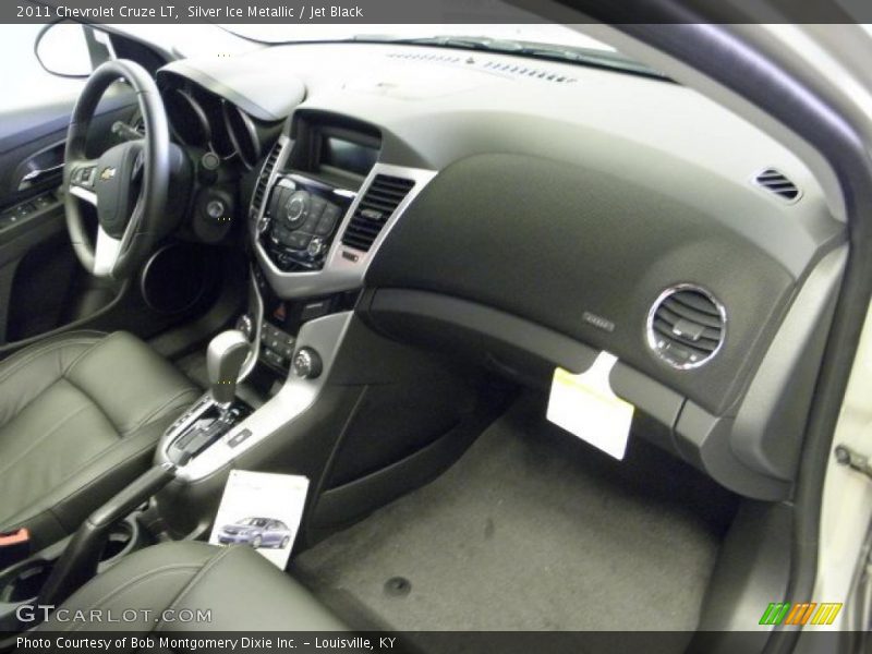 Silver Ice Metallic / Jet Black 2011 Chevrolet Cruze LT