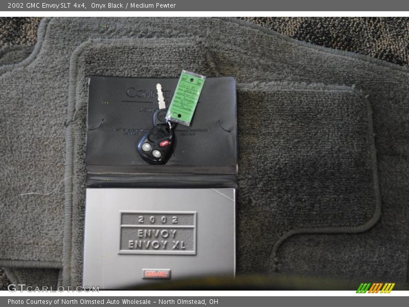 Onyx Black / Medium Pewter 2002 GMC Envoy SLT 4x4