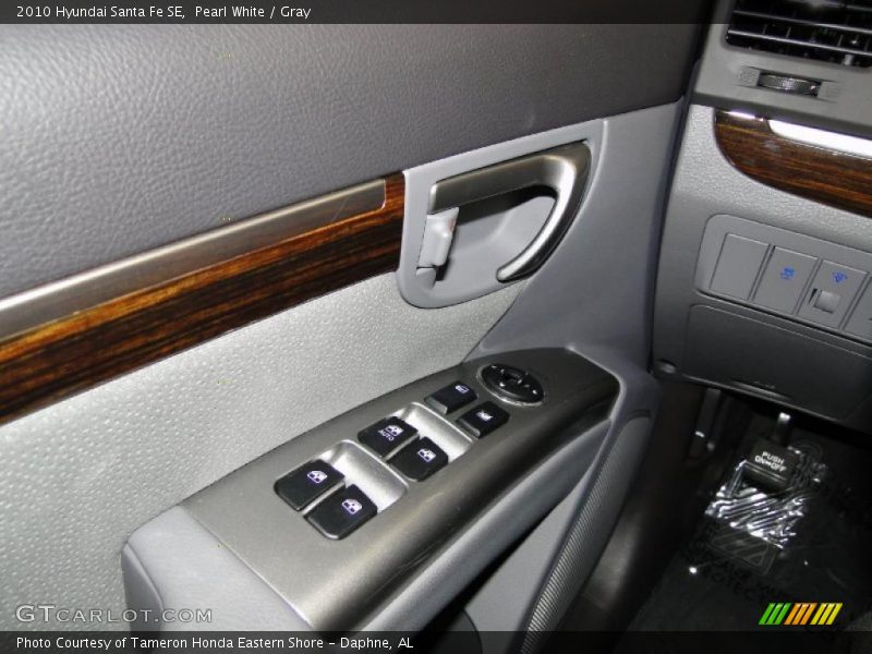 Pearl White / Gray 2010 Hyundai Santa Fe SE