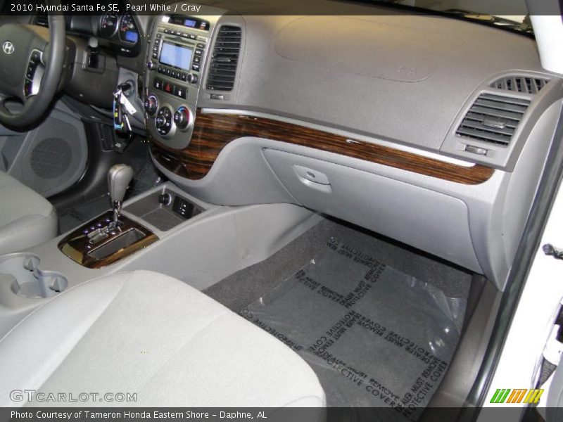 Pearl White / Gray 2010 Hyundai Santa Fe SE