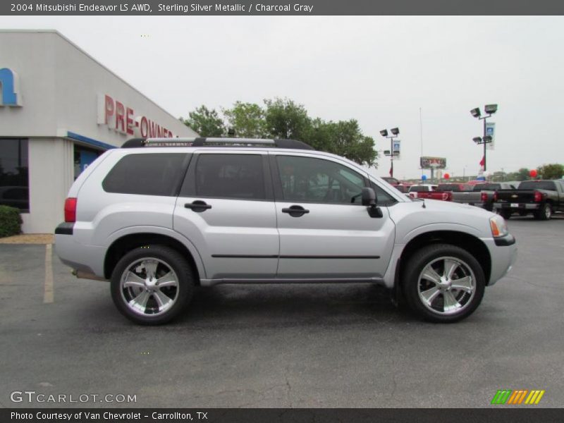 Sterling Silver Metallic / Charcoal Gray 2004 Mitsubishi Endeavor LS AWD