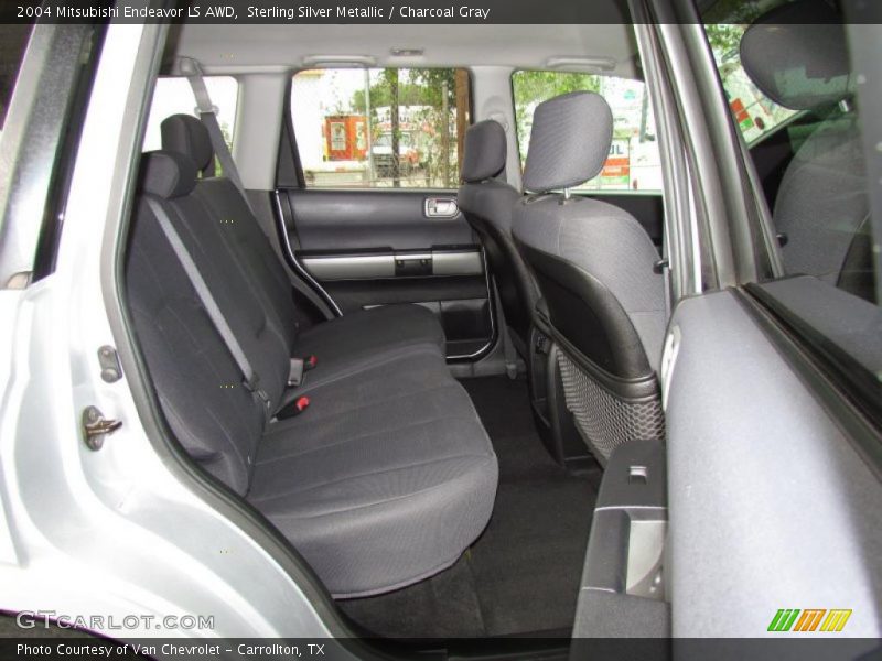  2004 Endeavor LS AWD Charcoal Gray Interior