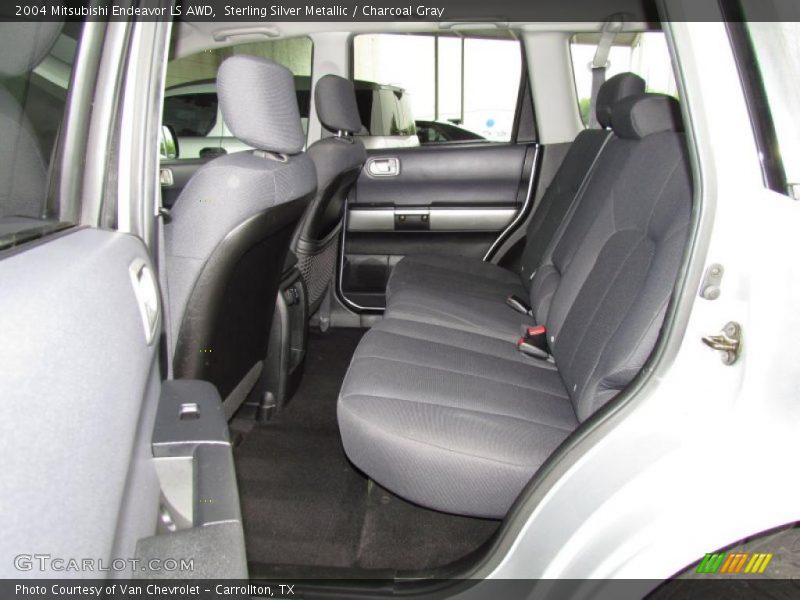  2004 Endeavor LS AWD Charcoal Gray Interior