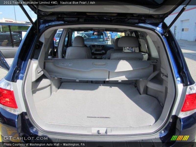 Nautical Blue Pearl / Ash 2011 Toyota Highlander Limited 4WD