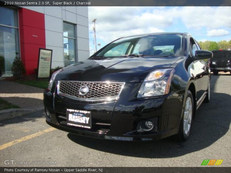 Super Black / Charcoal 2010 Nissan Sentra 2.0 SR