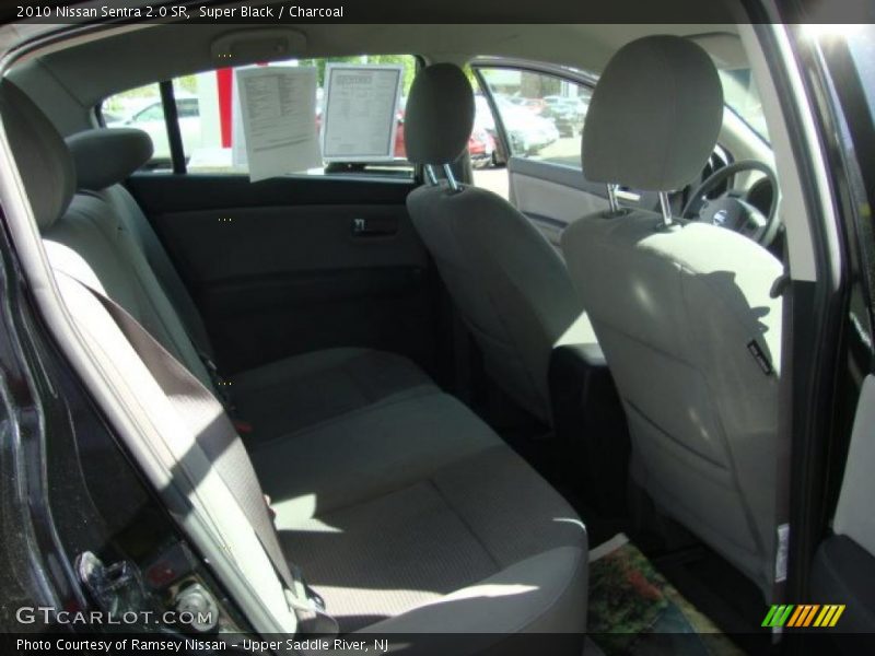 Super Black / Charcoal 2010 Nissan Sentra 2.0 SR