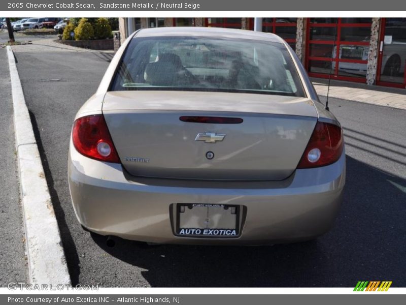 Sandstone Metallic / Neutral Beige 2005 Chevrolet Cobalt Sedan