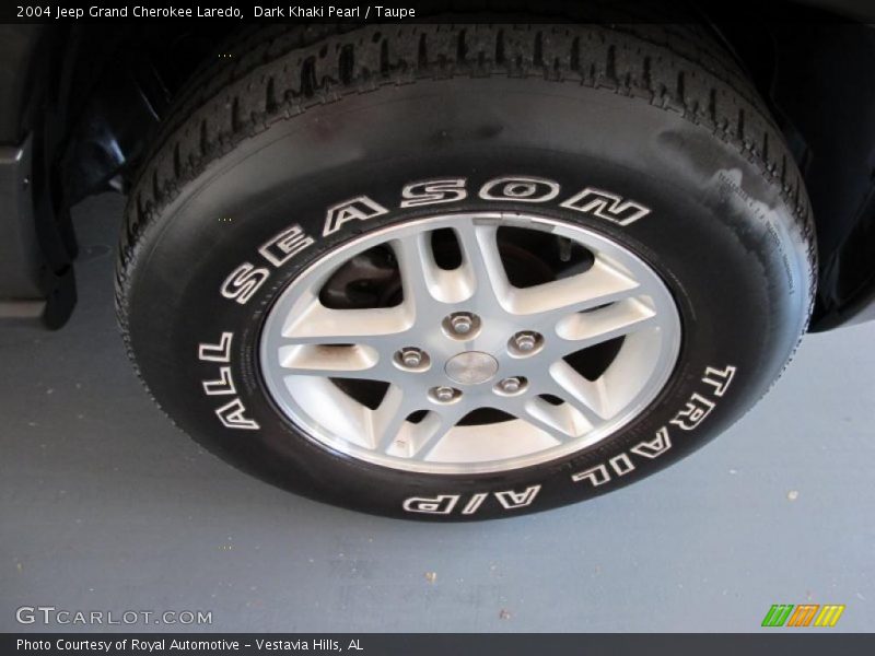 Dark Khaki Pearl / Taupe 2004 Jeep Grand Cherokee Laredo