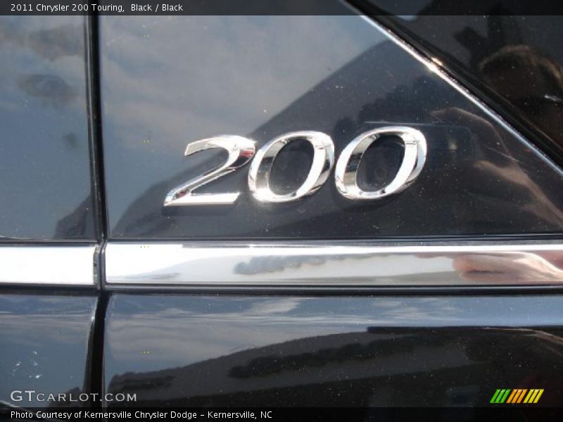 Black / Black 2011 Chrysler 200 Touring